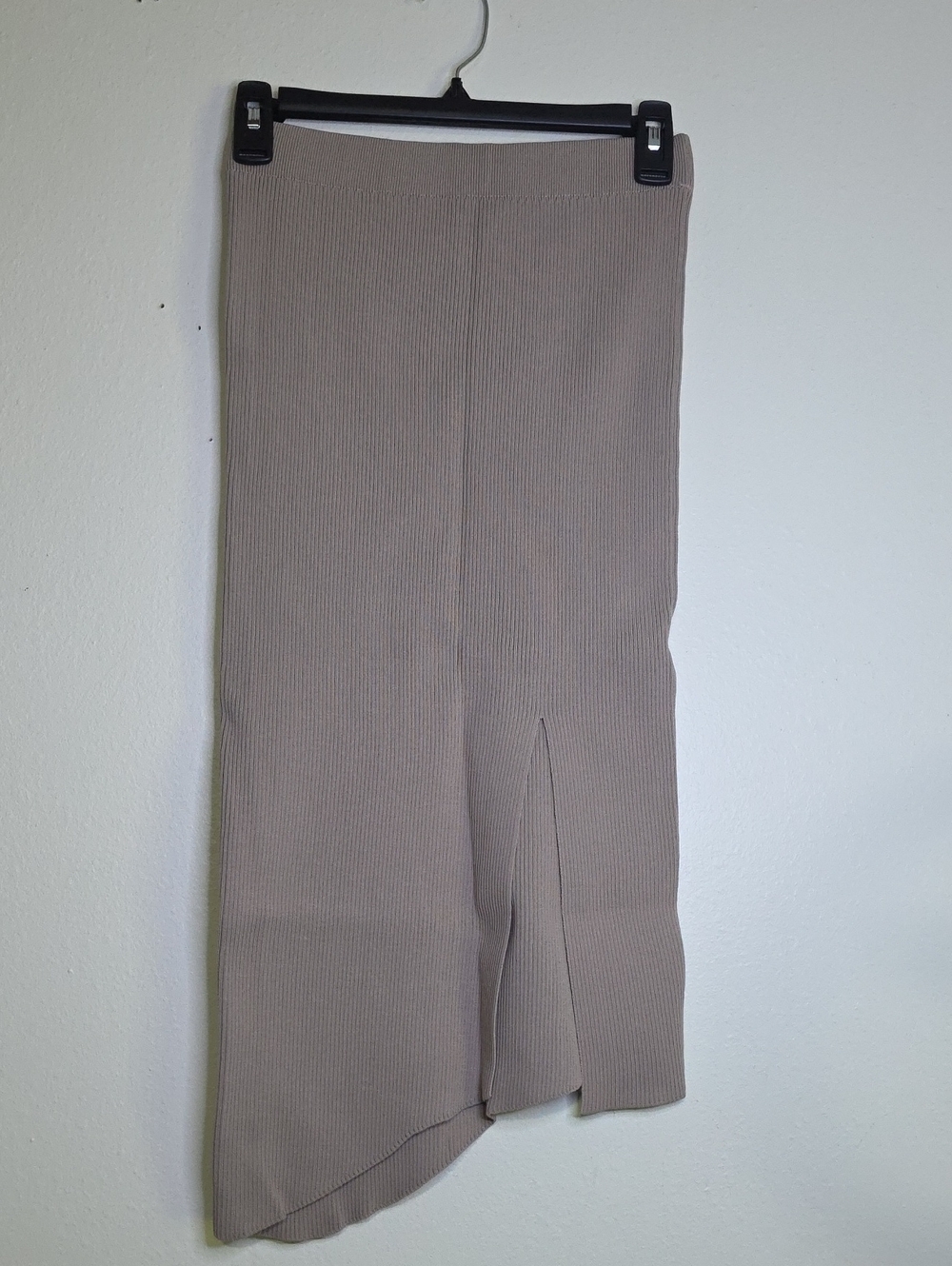 Women’s Ribbed Knit Asymmetrical Midi Skirt in Taupe